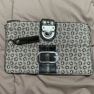 Guess | Women’s Clutch